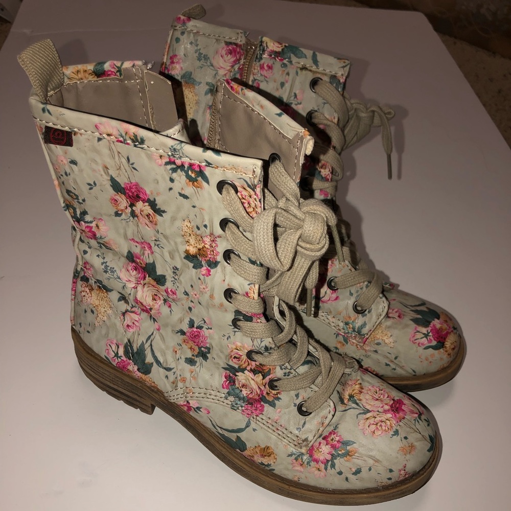 Flower Boots
